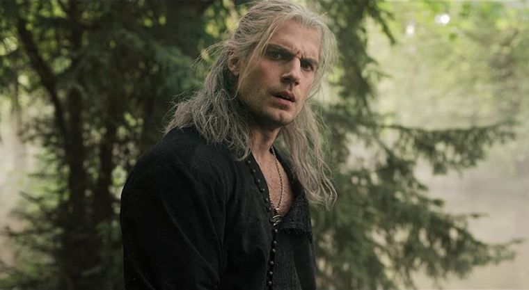 Geralt prepara su magia y afila sus espadas para el regreso