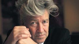 David Lynch cumple 77 años.