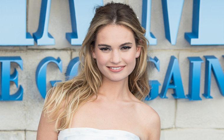Lily James comenzó su carrera profesional en la serie de la BBC, One Just William