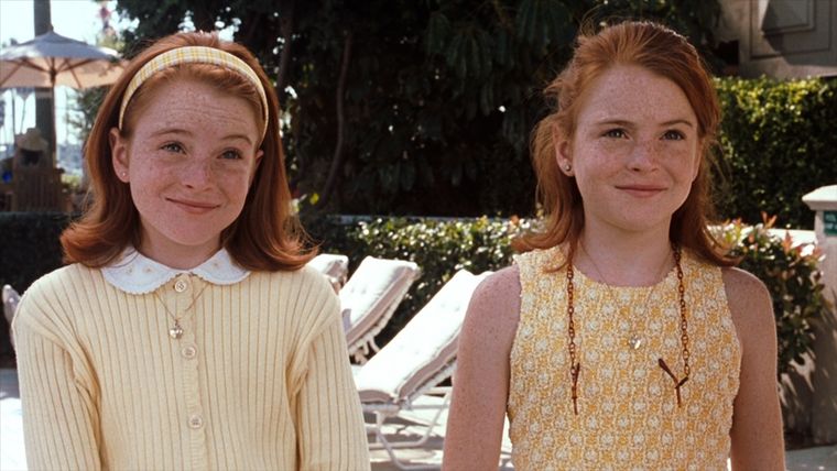 Lindsay Lohan como las gemelas Hallie y Annie. Lindsay Lohan como las gemelas Hallie y Annie. 