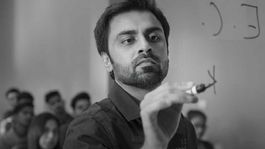 La fábrica de Kota estrenó su primer episodio el 16 de abril del 2019.