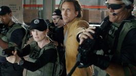Nicolas Cage y Julianne Moore lideran este frenético thriller de acción