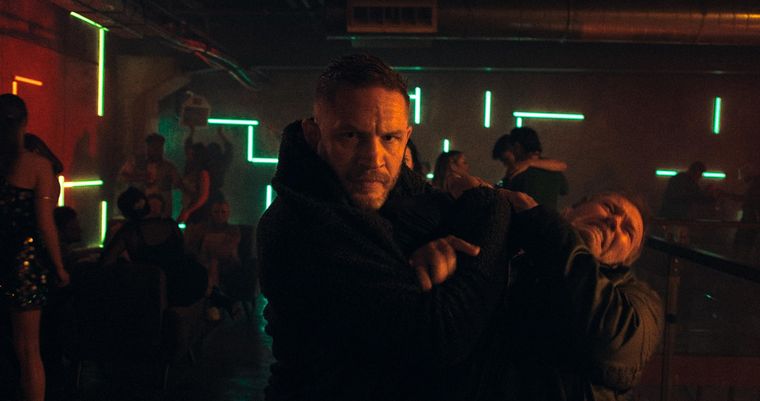 Tom Hardy protagoniza la nueva película de acción de Netflix.