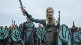 el increible cambio de katheryn winnick tras su participacion en vikingos