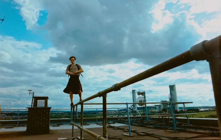 Bird no es un coming-of-age cualquiera. Bird no es un coming-of-age cualquiera.