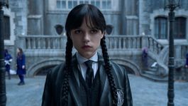 La segunda temporada de la esperada serie de Tim Burton ya llegó a Netflix.