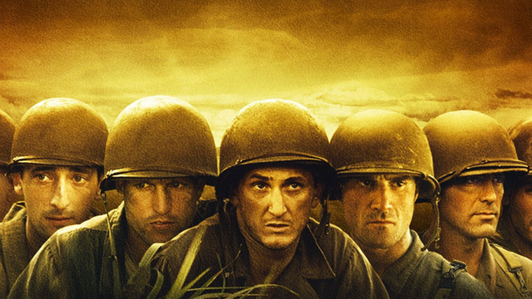 Más de una docena de grandes actores protagonizan La delgada línea roja (1998).