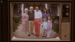 Un título esencial del cine de terror del siglo XXI. Un título esencial del cine de terror del siglo XXI.