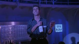 Aruba, Jamaica, ooh, I wanna take ya, Tom Cruise se mueve al son de los Beach Boys