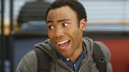 Donald Glover como Troy Barnes en Community