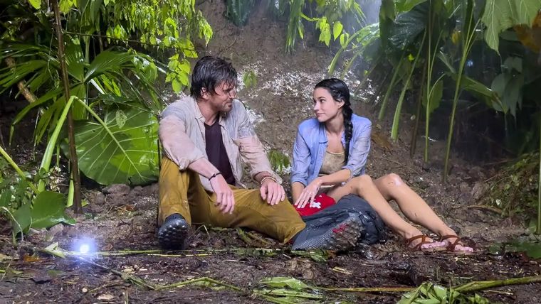 Los protagonistas de una de las comedias románticos del año se vieron expuestos varios peligros ya que el rodaje de la cinta se llevó a cabo en locaciones naturales y con animales salvajes