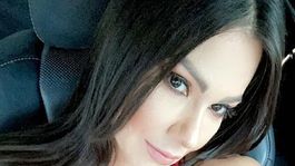 esperanza gomez se abrio la camisa y lo que se vio deslumbro a todos