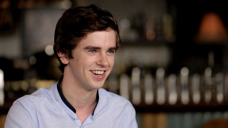Freddie Highmore se destaca en una nueva película además de The Good Doctor