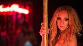 Juno Temple interpreta a McKenna en Placeres Vespertinos