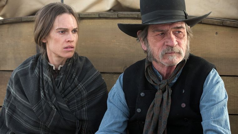 Tommy Lee Jones y Hilary Swank protagonizan Deuda de honor. Tommy Lee Jones y Hilary Swank protagonizan Deuda de honor.