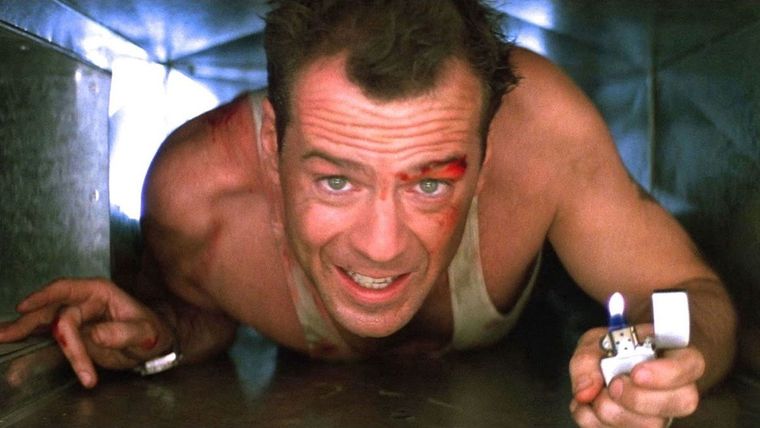 Bruce Willis como John McClane