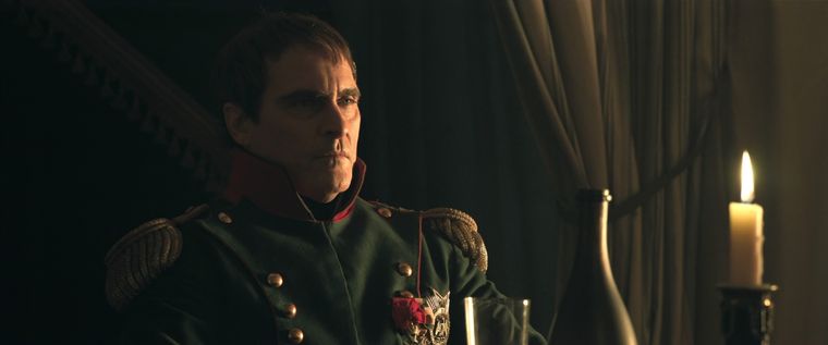 Joaquín Phoenix es Napoleón en lo nuevo de Ridley Scott