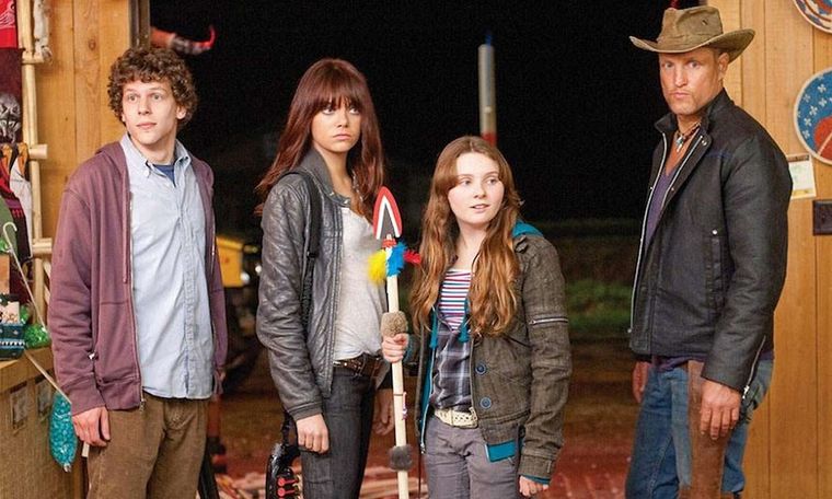 Abigail Breslin en Zombieland (2009), el nuevo fichaje para el cierre de El Agente Nocturno. Abigail Breslin en Zombieland (2009), el nuevo fichaje para el cierre de El Agente Nocturno.