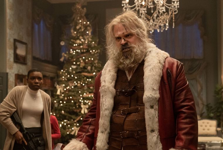 David Harbour interpreta a un Santa vengativo y violento en Noche sin paz David Harbour interpreta a un Santa vengativo y violento en Noche sin paz
