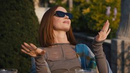 Emily Blunt regresa como Emily Charlton para El Diablo viste a la moda 2. Emily Blunt regresa como Emily Charlton para El Diablo viste a la moda 2.