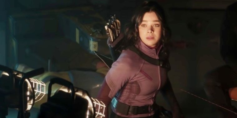 Hailee Steinfeld interpreta a Kate Bishop en Hawkeye.