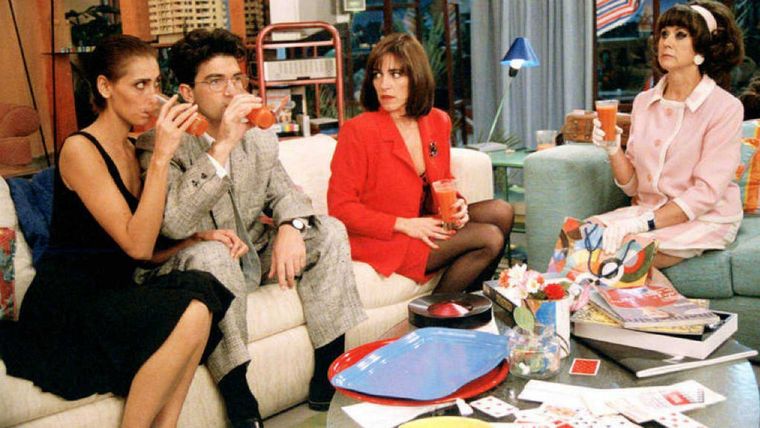 Esta película es uno de los grandes inventos de Almodóvar.