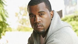 Kanye West y su novia fueron descubiertos teniendo relaciones públicamente.