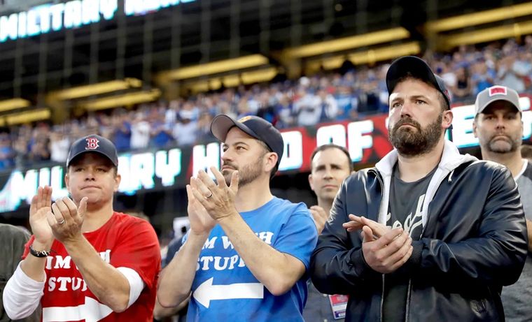 Matt Damon y Ben Affleck (junto a Jimmy Kimmel) son fanáticos del bésibol y consideraron hacer una película romántica sobre el tema Matt Damon y Ben Affleck (junto a Jimmy Kimmel) son fanáticos del bésibol y consideraron hacer una película romántica sobre el tema