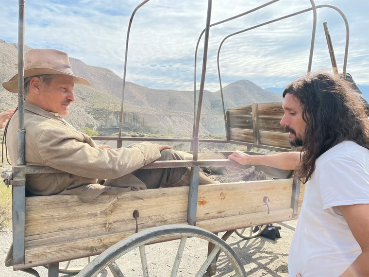 Viggo Mortensen y Lisandro Alonso durante el rodaje de Eureka