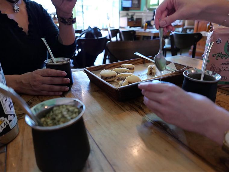 La actriz de Game of Thrones aprovechó para degustar algunos sabores tradicionales. La actriz de Game of Thrones aprovechó para degustar algunos sabores tradicionales. 