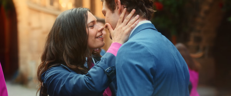 La segunda temporada de Maxton Hall estrena este viernes.