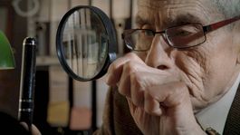 por que hay que ver el agente topo, la pelicula que nos sacude para valorar a nuestros viejos