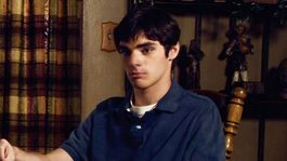 RJ Mitte es recordado por su papel de Walter White Jr. en Breaking Bad