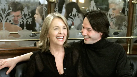 Keanu Reeves trabajó con Diane Keaton en Alguien tiene que ceder