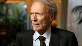 clint eastwood ficha a un joven actor mexicano para cry macho