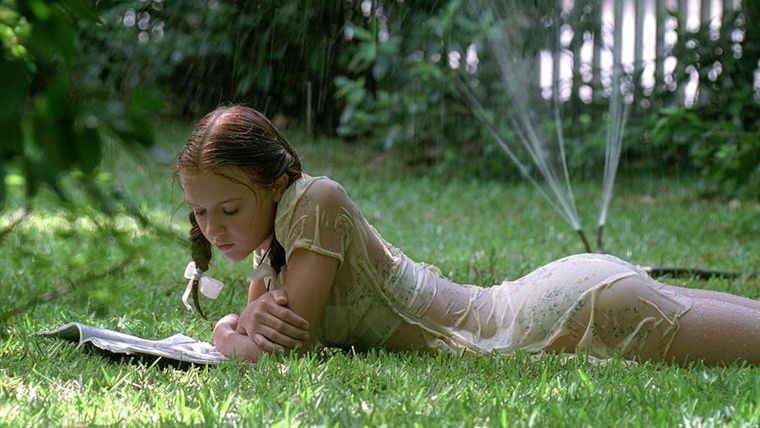 Quentin Tarantino prefiere la versión de Lyne estrenada en 1997 y protagonizada por Jeremy Irons y Dominique Swain. Quentin Tarantino prefiere la versión de Lyne estrenada en 1997 y protagonizada por Jeremy Irons y Dominique Swain.