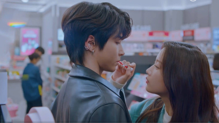 Belleza verdadera, un K-Drama romántico que se convirtió en fenómeno. Belleza verdadera, un K-Drama romántico que se convirtió en fenómeno.