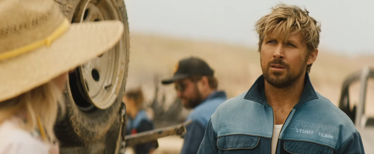 Ryan Gosling es Colt, un doble de riesgos en problemas, en The Fall Guy