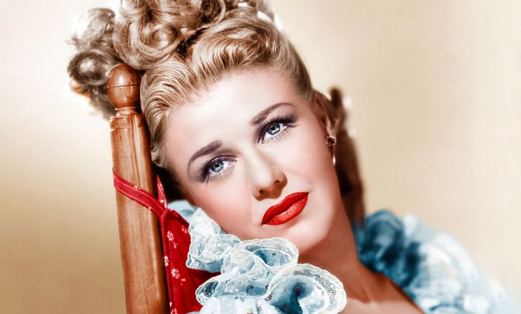 En el día en el que se celebran 113 años de su natalicio, te proponemos una selección de filmes para homenajearla