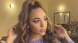 Danna Paola volvió a postear una foto con una sugestiva dedicatoria Danna Paola volvió a postear una foto con una sugestiva dedicatoria