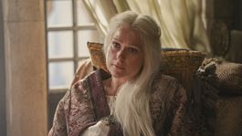 La actriz Sian Brooke interpreta a la reina Aemma