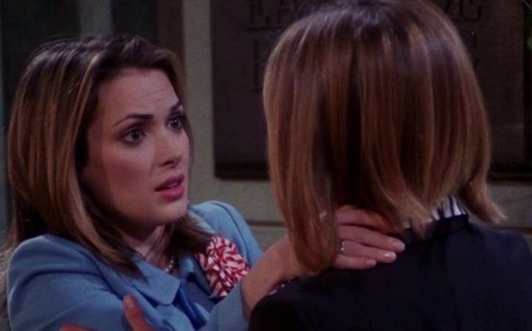 Winona Ryder y el recordado beso con Jennifer Aniston