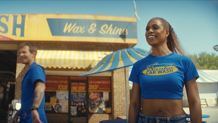 Laverne Cox en Clean Slate. Laverne Cox en Clean Slate.