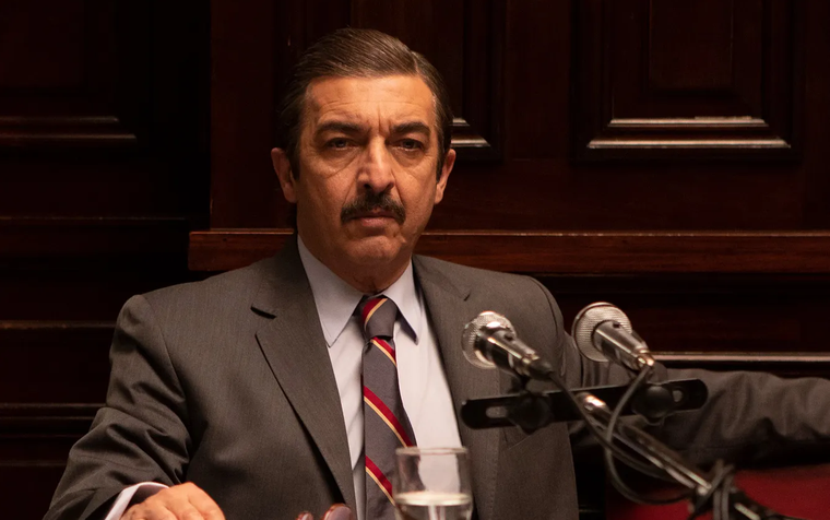 Ricardo Darín protagoniza lo nuevo de Santiago Mitre