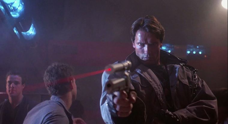 terminator-1984-t-800-aiming