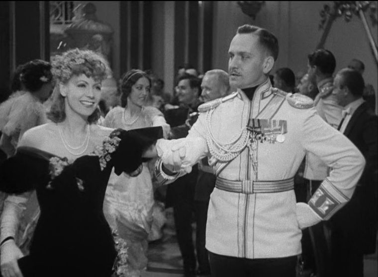 La gran Greta Garbo junto a Fredric March en Ana Karenina