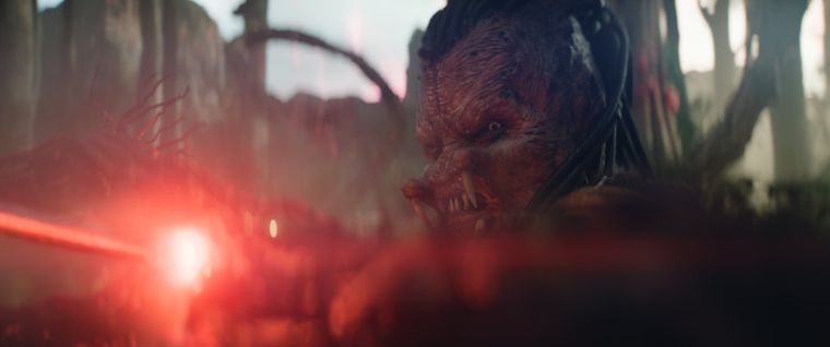predator-badlands-depredador-tierras-salvajes-dek-red-beam