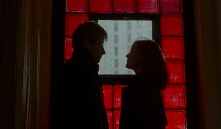 El decálogo fue creada por Krzysztof Kielowski y Krzysztof Piesiewicz. El decálogo fue creada por Krzysztof Kielowski y Krzysztof Piesiewicz.