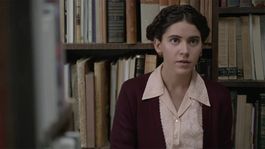 Tessa Ía protagoniza esta película. Tessa Ía protagoniza esta película.