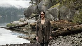 Somewhere Between es una miniserie intrigante y misteriosa que cuenta con diez episodios